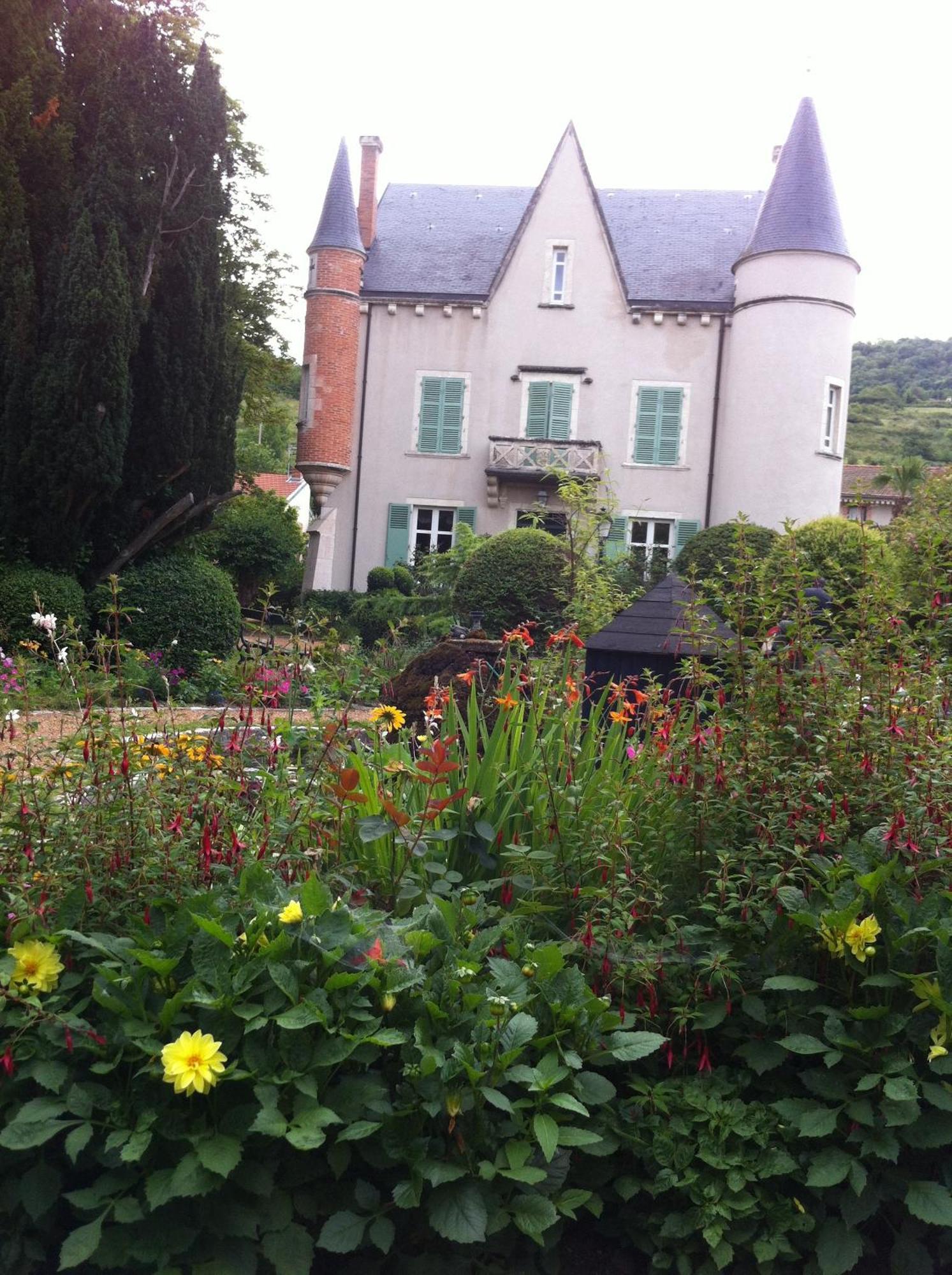 Au Fond De La Cour Bed and Breakfast Veyre-Monton Εξωτερικό φωτογραφία