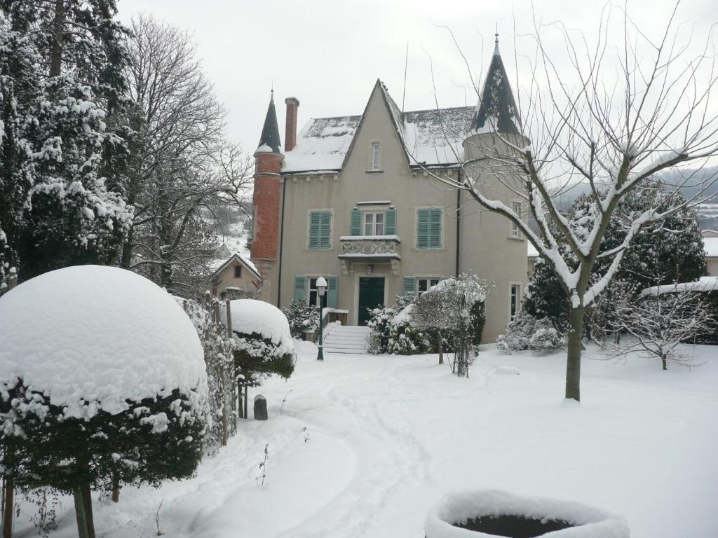 Au Fond De La Cour Bed and Breakfast Veyre-Monton Εξωτερικό φωτογραφία