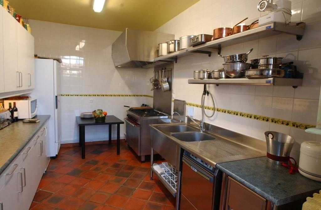 Au Fond De La Cour Bed and Breakfast Veyre-Monton Εξωτερικό φωτογραφία